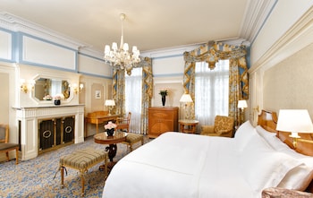 Deluxe Room, 1 King Bed