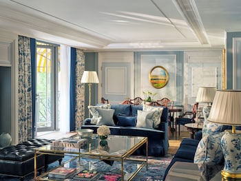 Suite (Hyde Park)
