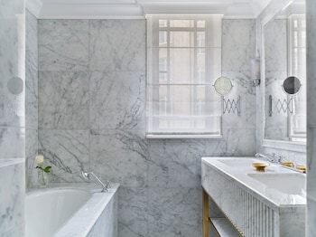 Room (Prestige)