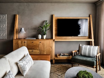Ocean View Terrace King