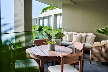 NAPALI HOUSE SUITE