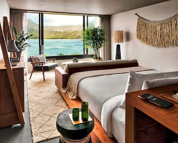 Panoramic Ocean View King