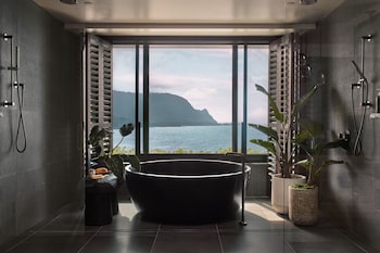 NAPALI HOUSE SUITE