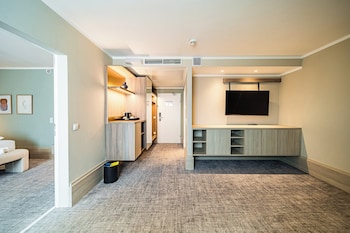 Standard Room, 1 Double Bed (Walk-In Shower)