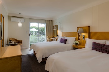 Family Room, 2 Double Beds, Lagoon View