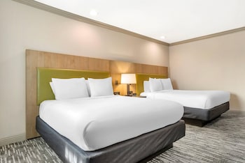 Room, 2 Queen Beds, Non Smoking