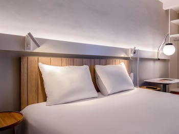 Room, Multiple Beds
