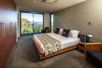 Two Bedroom Penthouse - Harbour View