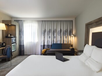 Superior Room, 1 Queen Bed (Premium)