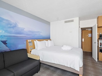 Executive Room, 1 Double Bed with Sofa bed