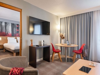 Suite, 1 Double Bed with Sofa bed
