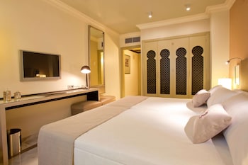 Vincci room with parking