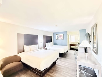2 Queen Beds, Studio, Non-Smoking