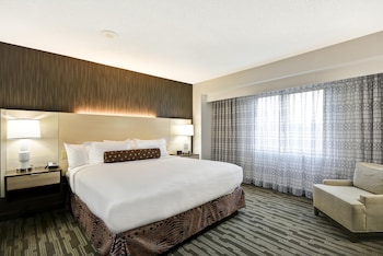 Suite, Multiple Beds, Microwave