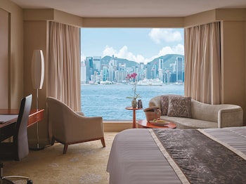 Deluxe Harbour View King Room