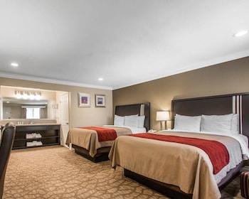 Standard Room, 2 Queen Beds, Non Smoking