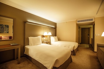 Premier Room (With Breakfast)