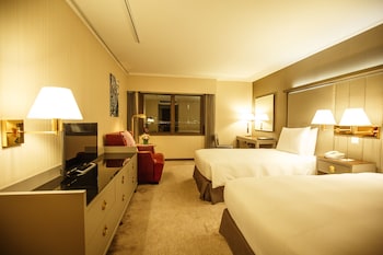 Premier Room (With Breakfast)