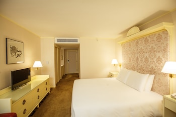 Superior Double Room (With Breakfast)