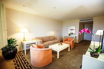 Superior Suite (With Breakfast)