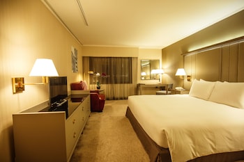 Premier Room (With Breakfast)
