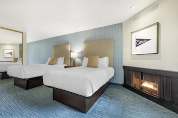 Standard Room, 2 Double Beds, Non Smoking, Fireplace