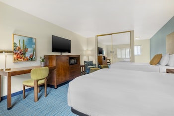 Standard Room, 2 Double Beds, Non Smoking, Fireplace