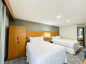 Room, 2 Queen Beds, Non Smoking
