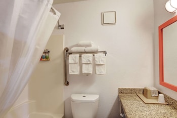 Suite, 1 King Bed, Non Smoking