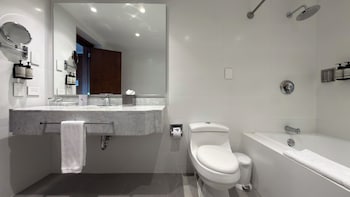 Superior Room, 1 King Bed