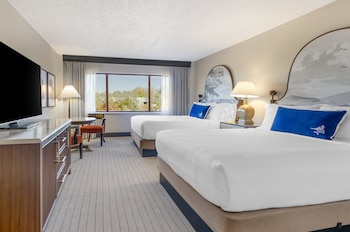 Deluxe Room, 2 Queen Beds