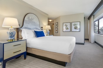 Deluxe Room, 1 King Bed