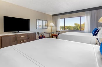 Deluxe Room, 2 Queen Beds