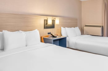 Room, 2 Queen Beds, Non Smoking