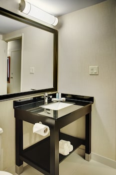 Deluxe Room, 2 Double Beds, Refrigerator & Microwave, Second Floor
