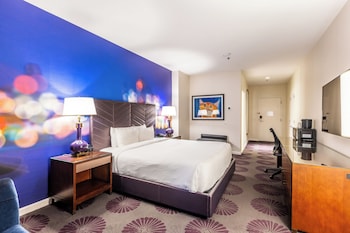 Room, 1 King Bed, Accessible, City View