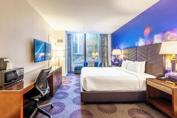 Room, 1 King Bed, City View