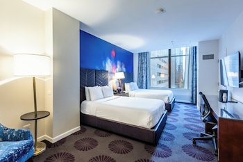 Deluxe Room, 2 Queen Beds, City View (Plaza)