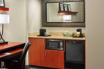 Suite, 1 Bedroom, Courtyard View (Balcony)