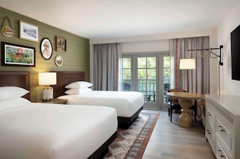 Room, 2 Queen Beds, Balcony