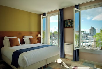 Double Junior Suite (Sea or Pool View)