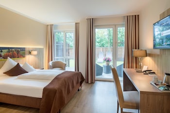 Standard Room, 1 Queen Bed