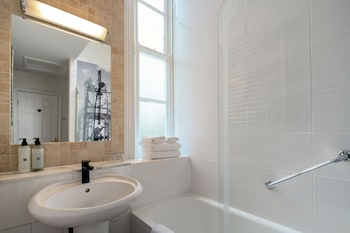 Standard Room, 1 Double Bed, Non Smoking (Small Room)