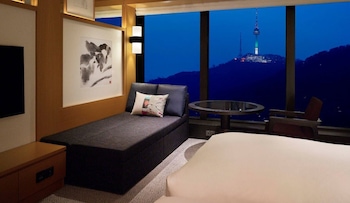Room, 2 Twin Beds, Mountain View