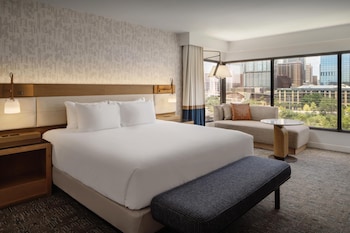 Room, 1 King Bed, Lake View, Corner