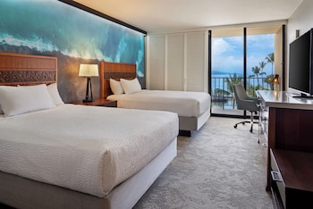 Room, 2 Queen Beds, Balcony, Oceanfront (Oceanfront)