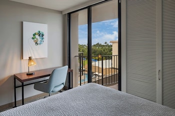 Room, 1 King Bed with Sofa bed, Balcony, Ocean View (Balcony)