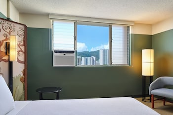 Room, 2 Queen Beds, Mobility Accessible, City View