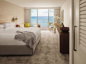 Premier Room, 1 King Bed, Oceanfront (View)
