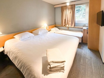 Room, Multiple Beds